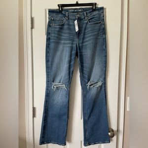 ***NWT*** American Eagle bootcut jeans.